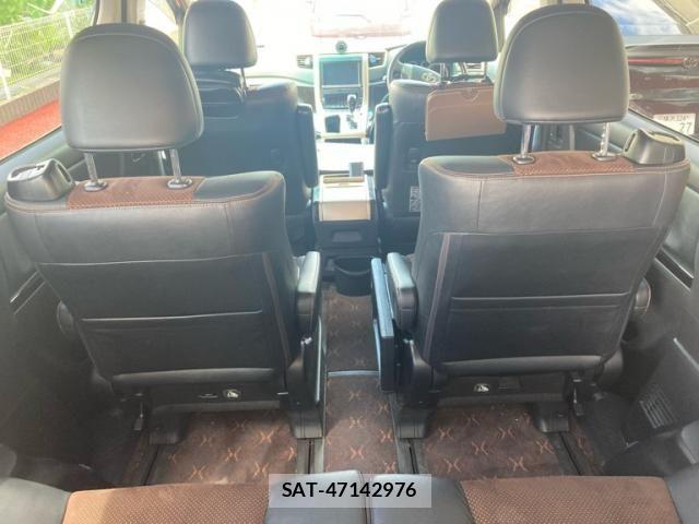 Toyota ALPHARD 2014-01 8561037-16