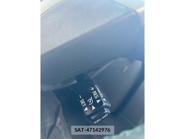 Toyota ALPHARD 2014-01 8561037-24
