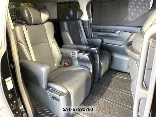 Toyota ALPHARD 2019-09 8561008-9