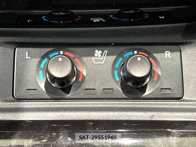 Toyota ALPHARD 2022-03 8561006-5