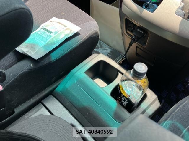 Toyota ALPHARD 2012-07 8561042-19