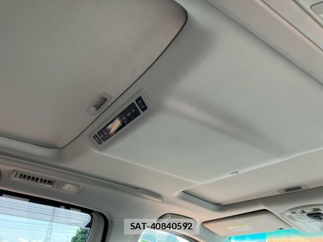 Toyota ALPHARD 2012-07 8561042-22