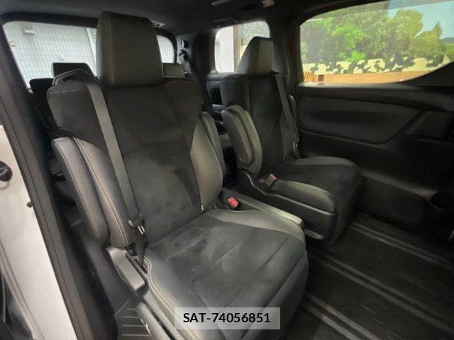 Toyota ALPHARD 2022-10 8561012-11