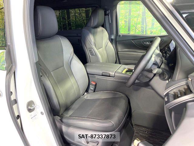 Toyota ALPHARD 2024-12 8561005-7