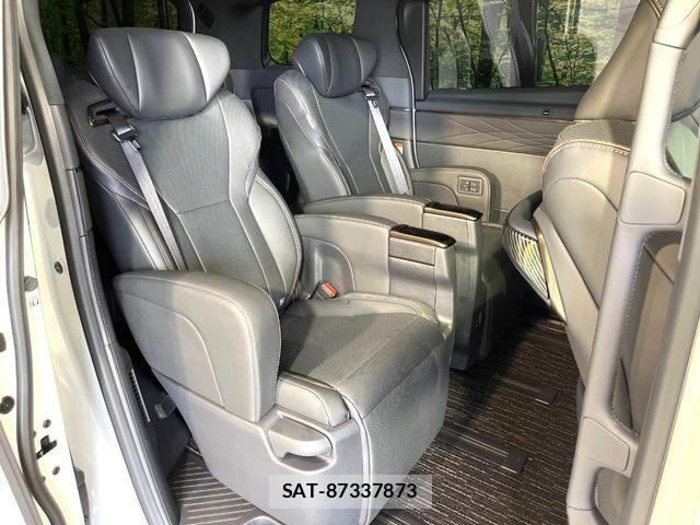 Toyota ALPHARD 2024-12 8561005-8