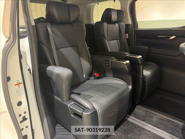 Toyota ALPHARD 2019-09 8561027-10