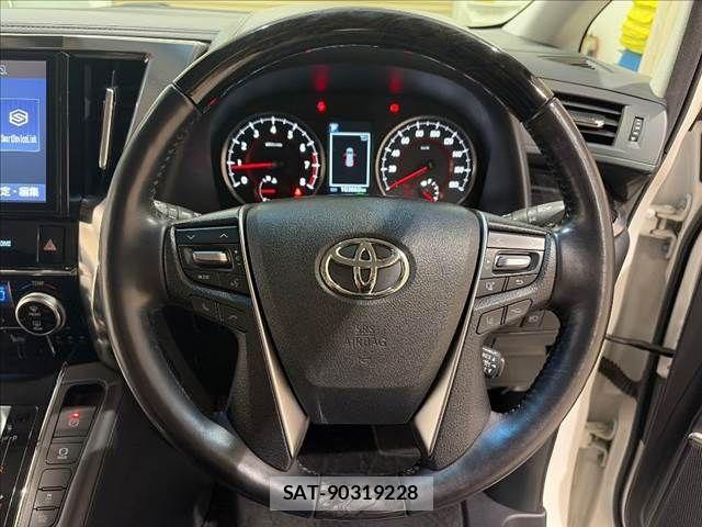 Toyota ALPHARD 2019-09 8561027-13