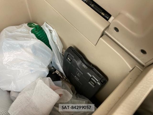 Toyota ALPHARD 2005-03 8561047-16