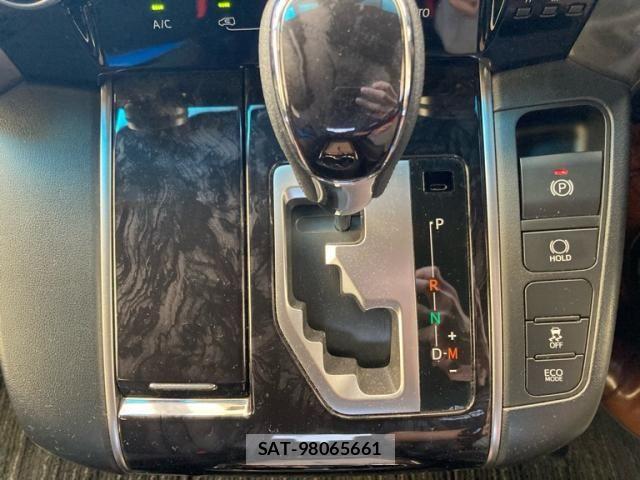 Toyota ALPHARD 2020-07 8561017-21