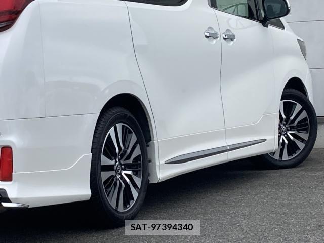 Toyota ALPHARD 2019-07 8561011-16