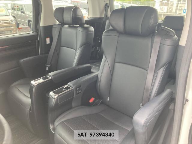 Toyota ALPHARD 2019-07 8561011-26
