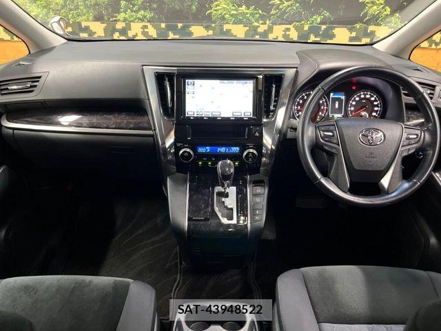 Toyota ALPHARD 2018-08 8561024-1