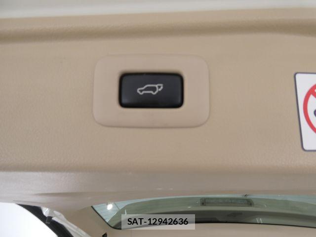 Toyota ALPHARD 2009-07 8561036-23