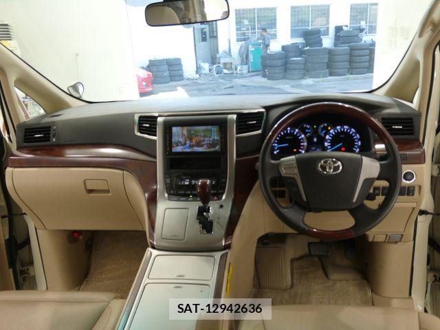 Toyota ALPHARD 2009-07 8561036-2