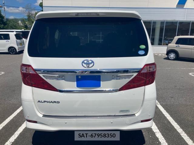 Toyota ALPHARD 2013-04 8625664-1