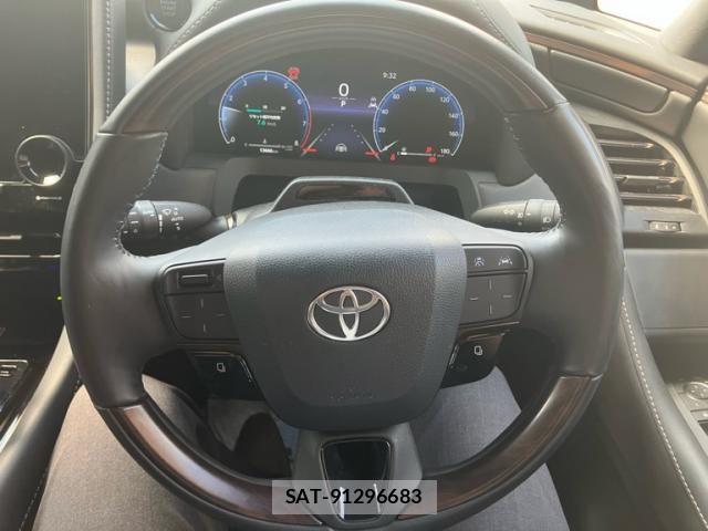 Toyota ALPHARD 2023-10 8625610-12