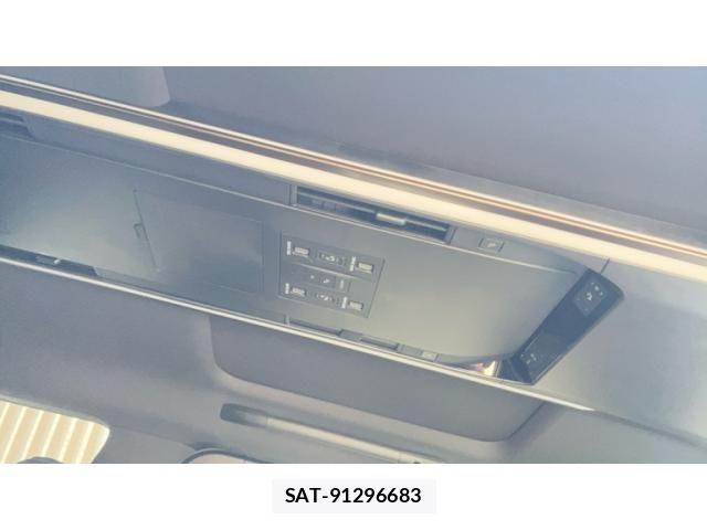 Toyota ALPHARD 2023-10 8625610-28