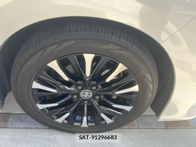 Toyota ALPHARD 2023-10 8625610-7