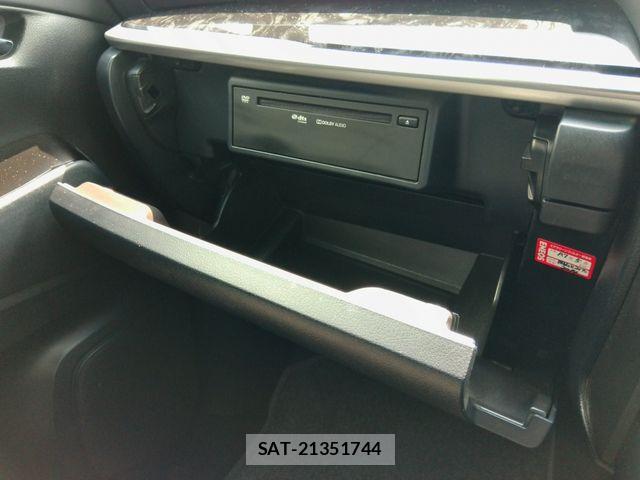 Toyota ALPHARD 2020-09 8625640-27
