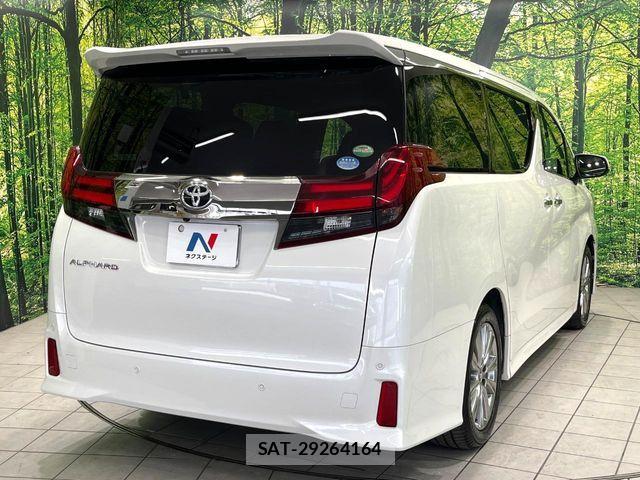 Toyota ALPHARD 2017-02 8625645-17