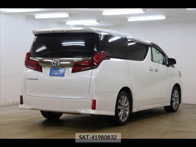 Toyota ALPHARD 2021-06 8625639-18