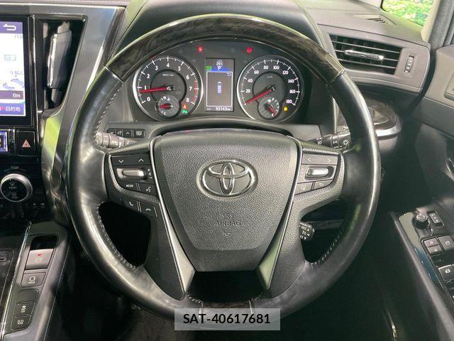 Toyota ALPHARD 2018-01 8625652-11