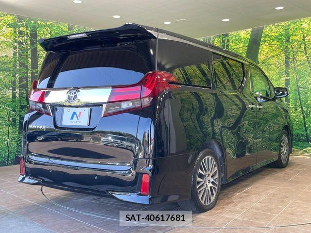 Toyota ALPHARD 2018-01 8625652-17