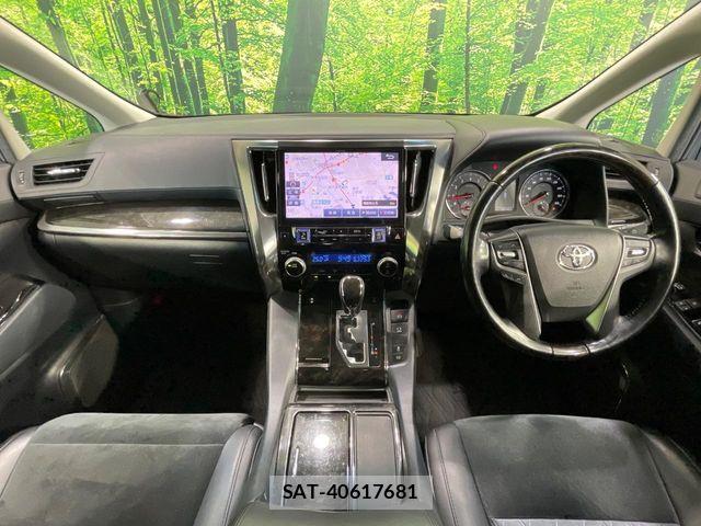 Toyota ALPHARD 2018-01 8625652-1