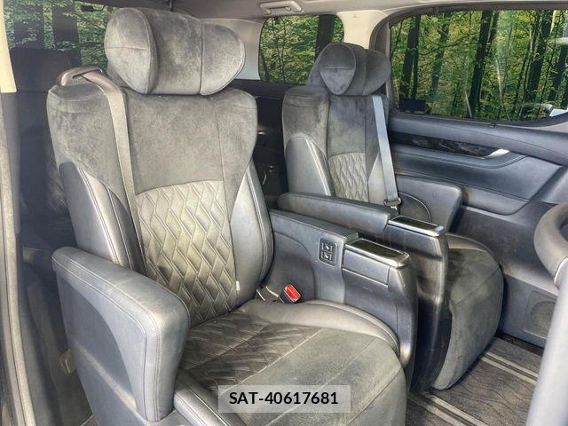 Toyota ALPHARD 2018-01 8625652-8