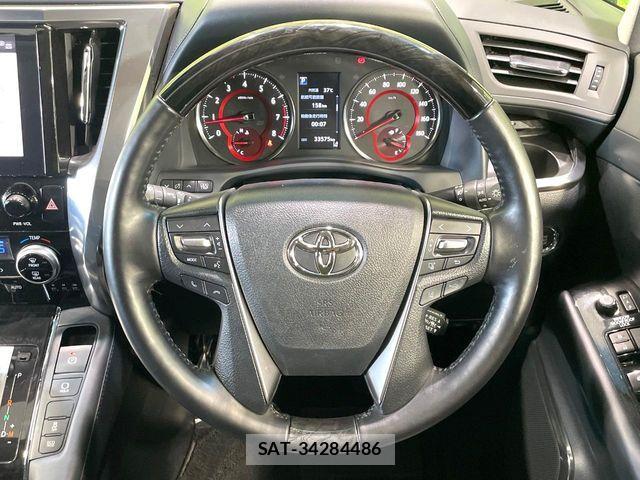 Toyota ALPHARD 2021-05 8625618-11