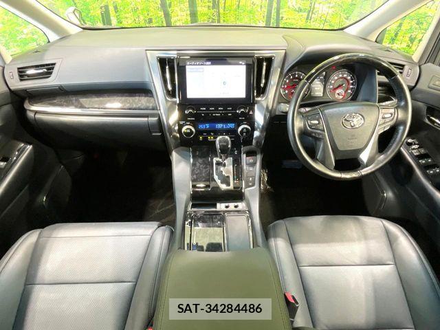 Toyota ALPHARD 2021-05 8625618-1