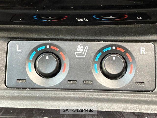 Toyota ALPHARD 2021-05 8625618-6