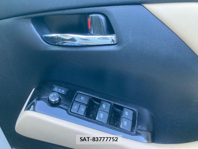 Toyota ALPHARD 2015-11 8625657-13