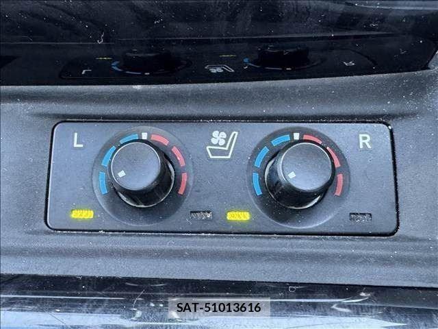 Toyota ALPHARD 2021-01 8625633-21