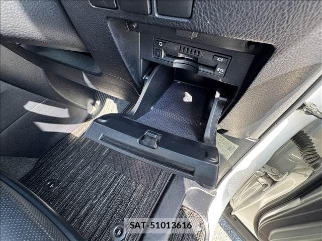 Toyota ALPHARD 2021-01 8625633-22