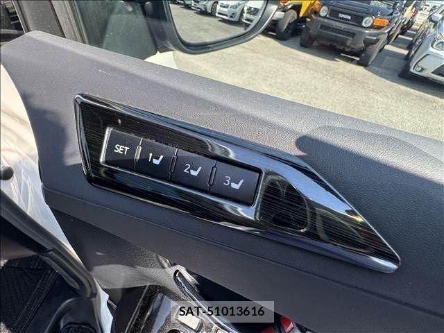 Toyota ALPHARD 2021-01 8625633-23