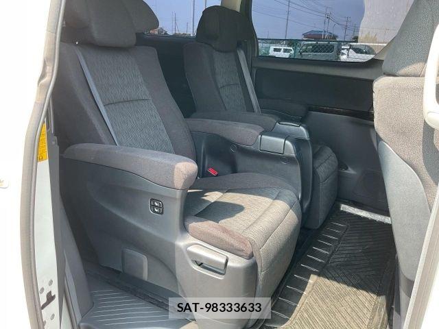 Toyota ALPHARD 2014-07 8625656-11