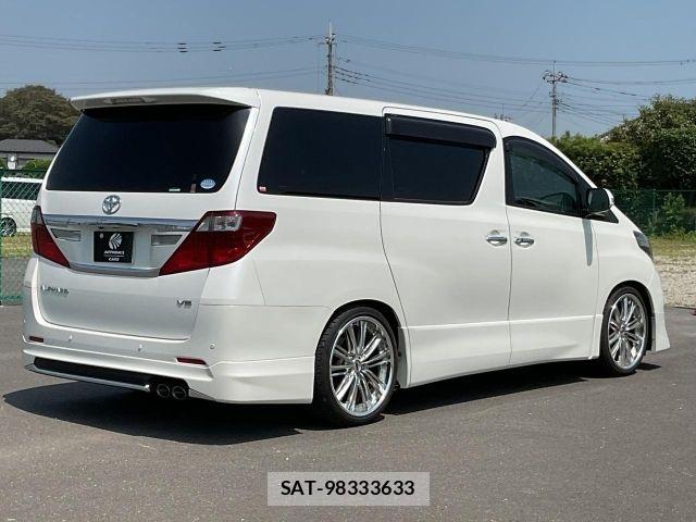 Toyota ALPHARD 2014-07 8625656-2