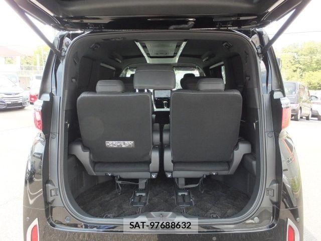 Toyota ALPHARD 2023-08 8625605-13