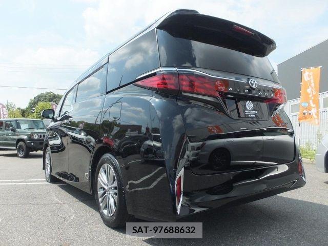 Toyota ALPHARD 2023-08 8625605-17