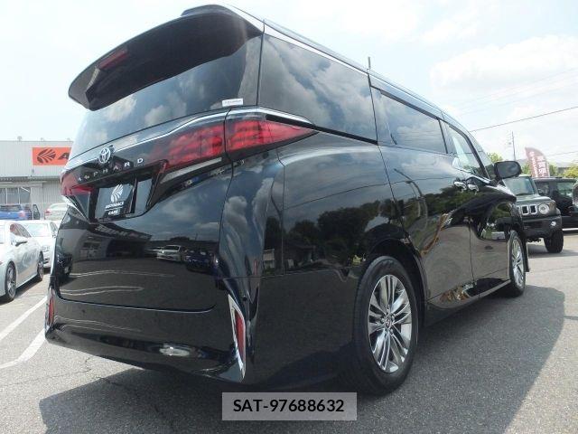 Toyota ALPHARD 2023-08 8625605-18