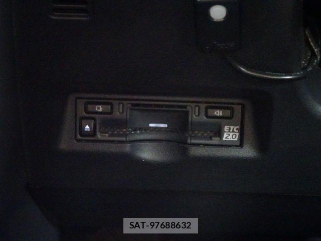 Toyota ALPHARD 2023-08 8625605-23