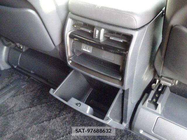 Toyota ALPHARD 2023-08 8625605-26