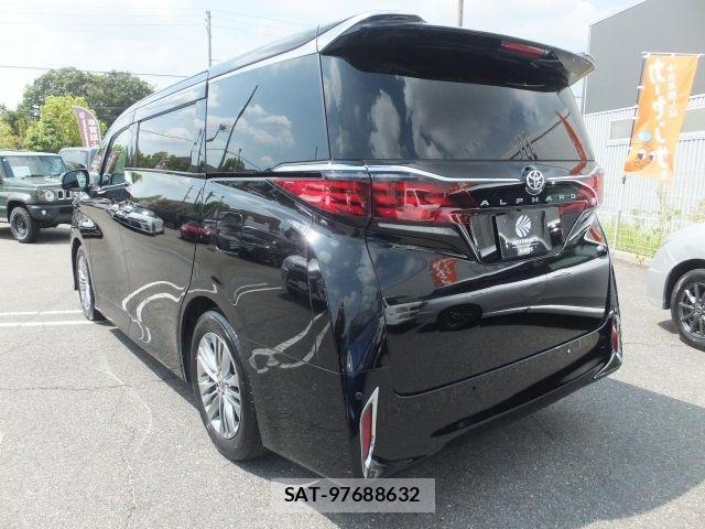 Toyota ALPHARD 2023-08 8625605-2