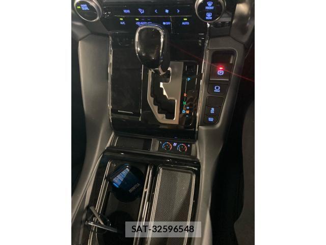 Toyota ALPHARD 2023-01 8625620-19