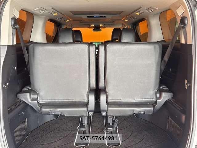 Toyota ALPHARD 2018-09 8625646-13