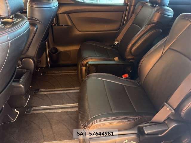 Toyota ALPHARD 2018-09 8625646-16