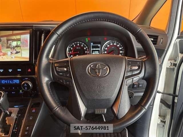Toyota ALPHARD 2018-09 8625646-17
