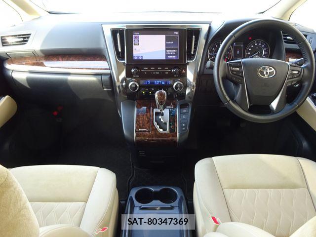 Toyota ALPHARD 2022-09 8625635-1