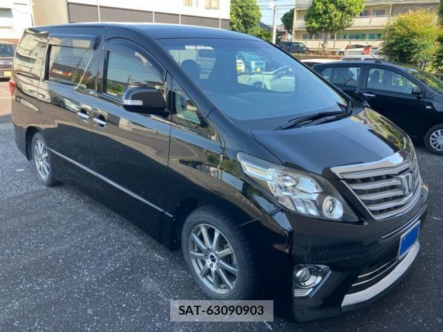 Toyota ALPHARD 2013-03 8625661-1